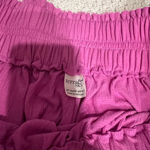 NWOT: terra sky pull on shorts - Picture 2 of 2